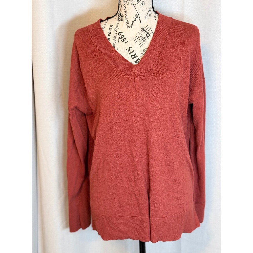 Matty M V-Neck Sweater Preppy Rust Orange Rayon Blend Size L